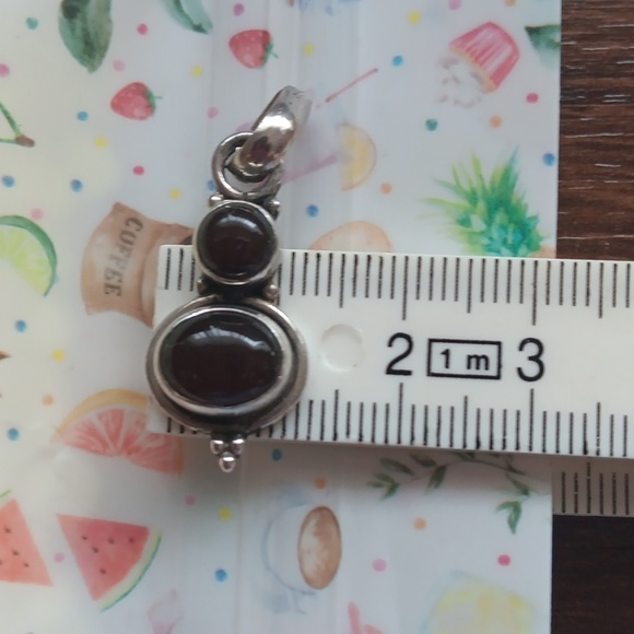 925 Sterling Silver Deep Red Stone or Glass Pendant - Picture 4 of 10
